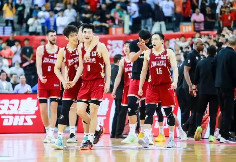 最新CBA赛程表大揭秘，火热赛事一览无余🔥🏀